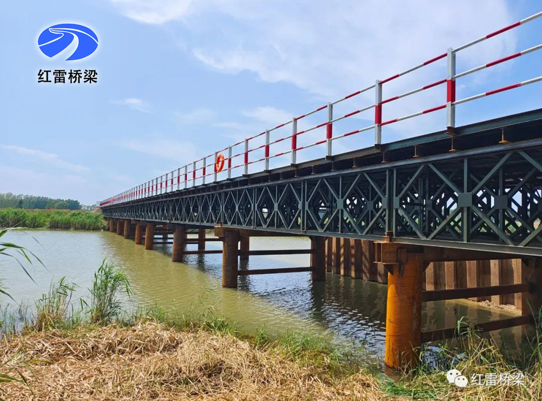 山東濟寧至鄒城高速公路項目鋼棧橋工程